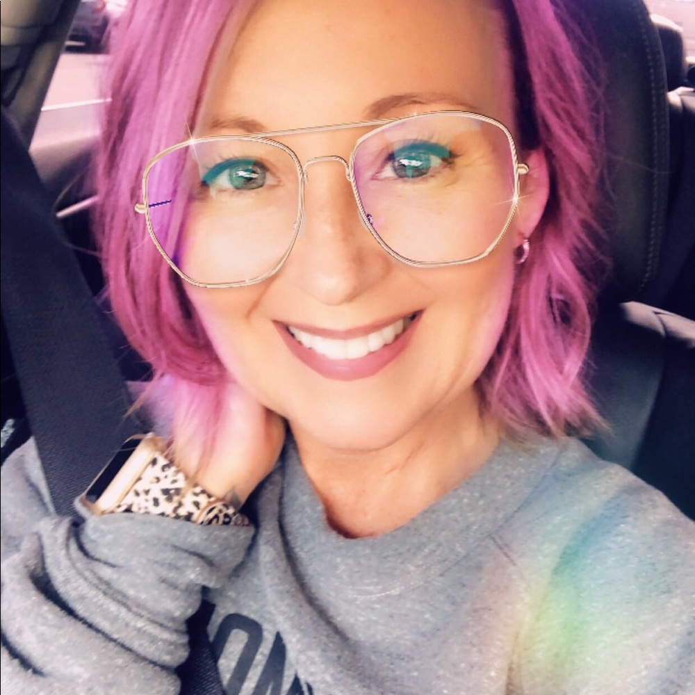 Meet your Posher, Stacie